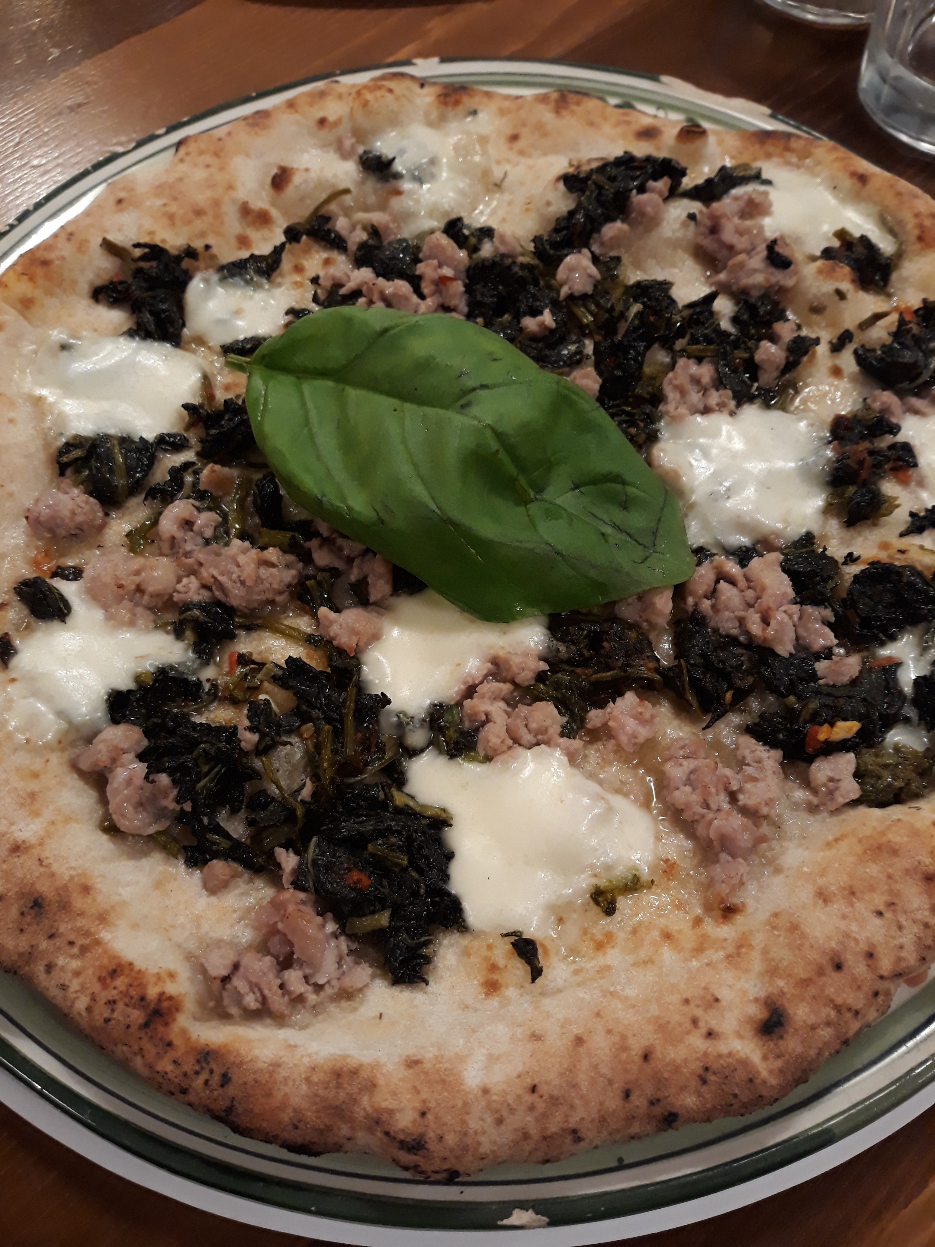Pizzium: pizza Campania